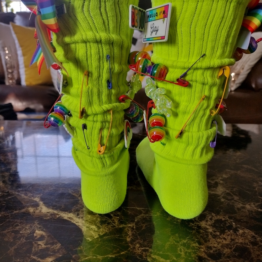 Junk Socks - Picture 3 of 3